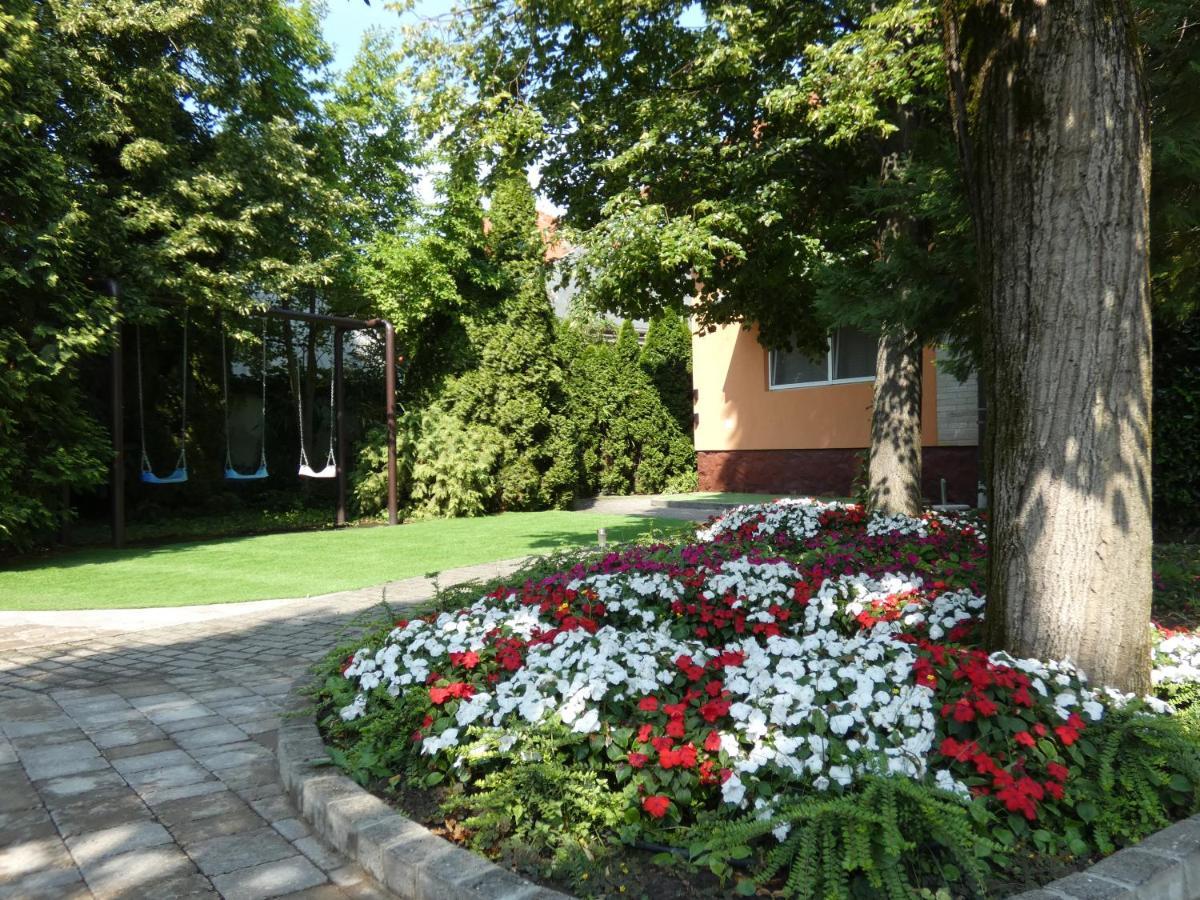 The Boys Apartman Siofok Exterior photo