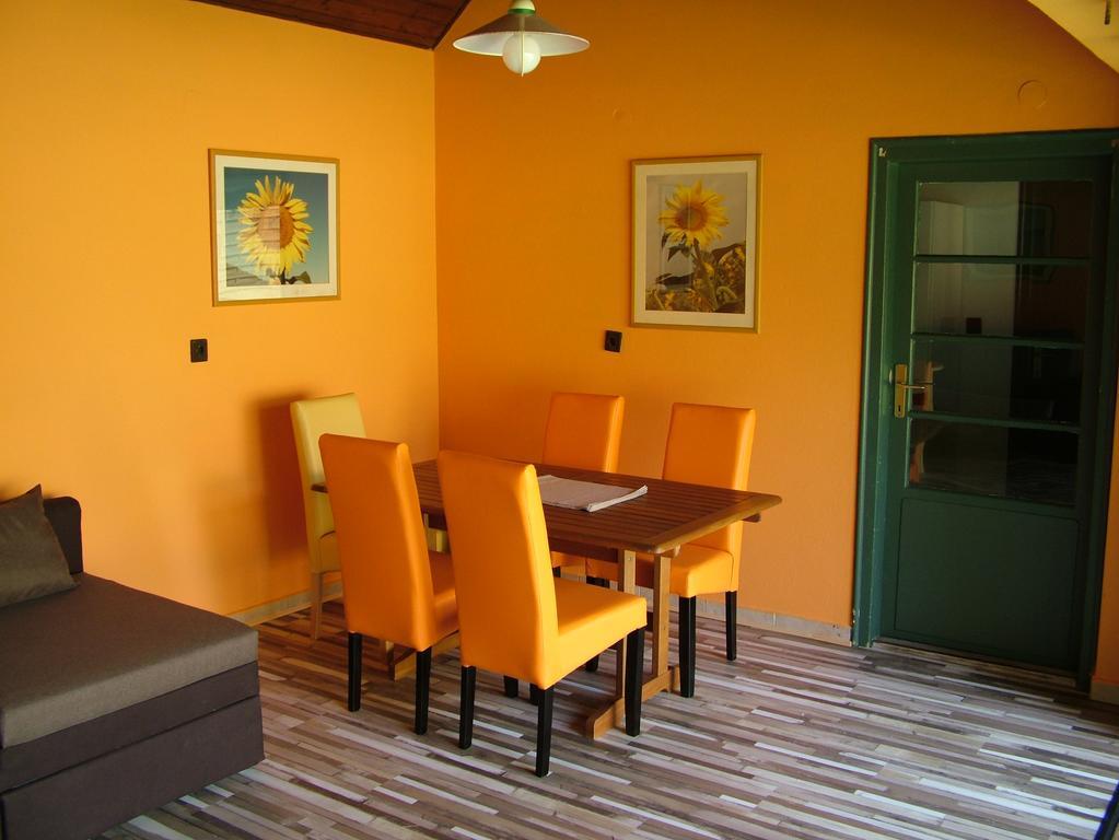 The Boys Apartman Siofok Exterior photo