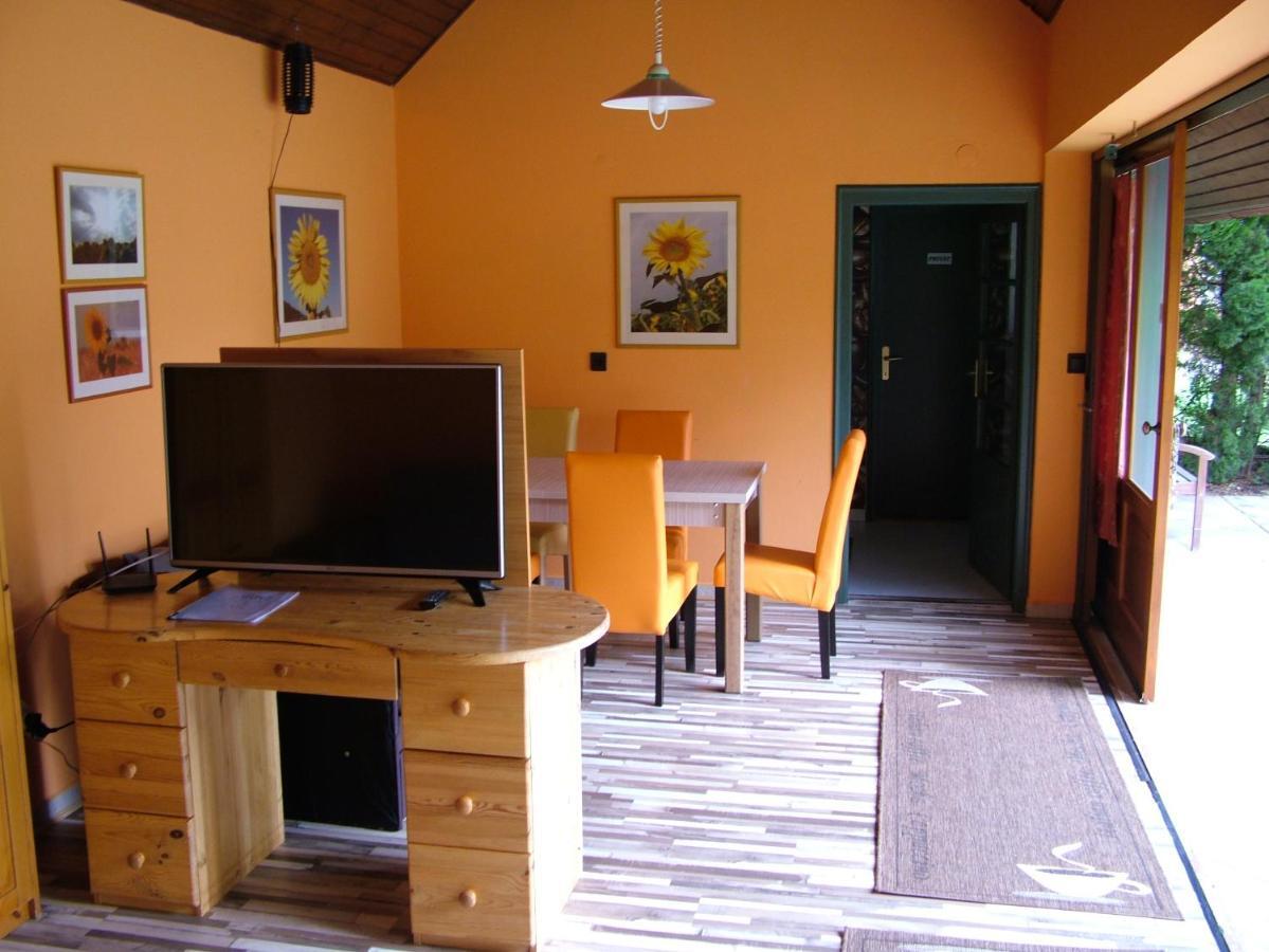 The Boys Apartman Siofok Exterior photo